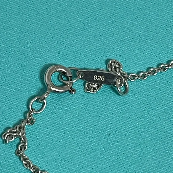 Tiffany RARE Silver Star Pendant Necklace - Picture 5 of 11